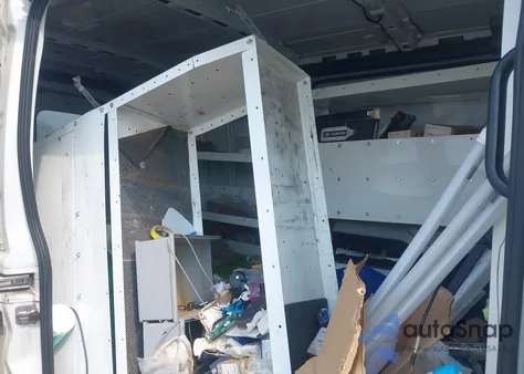 2017 Ford Transit-250 z USA, uszkodzony, nr VIN 1FTYR2DM2HKA70763